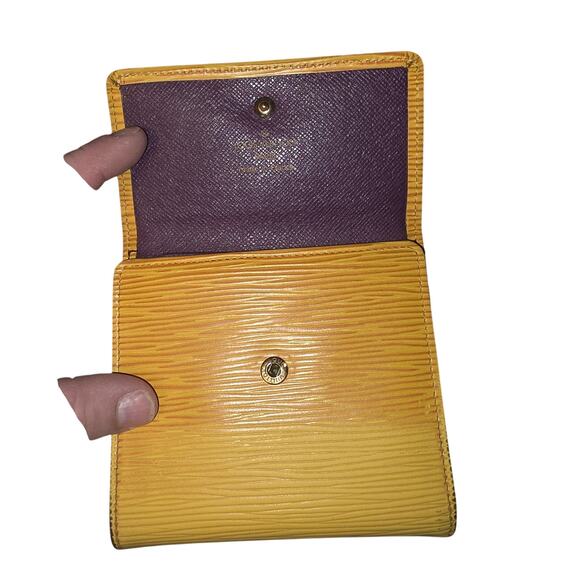Authentic, Louis Vuitton, Yellow Epi Leather Wallet-Coin Purse - Picture 3 of 12